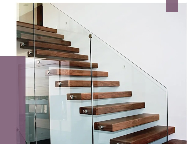 Стеклянные перила для лестницы в Дзержинске от 14742 руб.