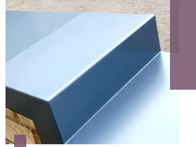 Крышки на парапет в Дзержинске: изготовление и монтаж под ключ