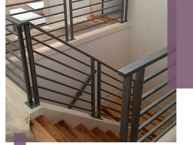 Изготовление поручней из металла и дерева в Дзержинске